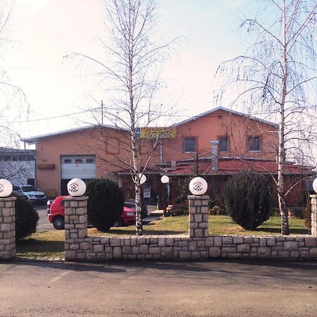Hotel Derby Orasje Exterior foto