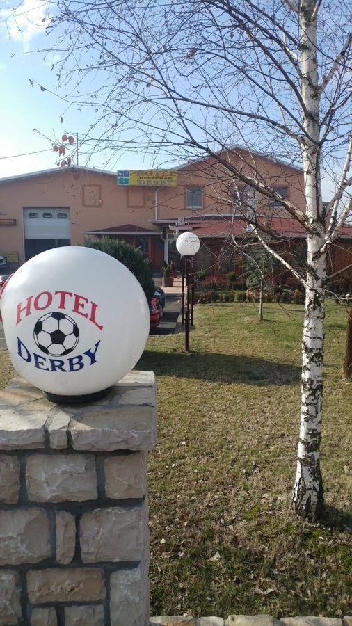 Hotel Derby Orasje Exterior foto